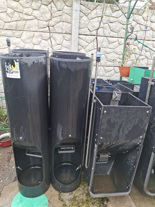 Hranitoare porci purcei semiautomate