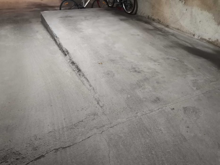 Дава се под наем Гараж / Паркомясто в София, Бъкстон - 15 кв.м за 89.25 € - Снимка #2