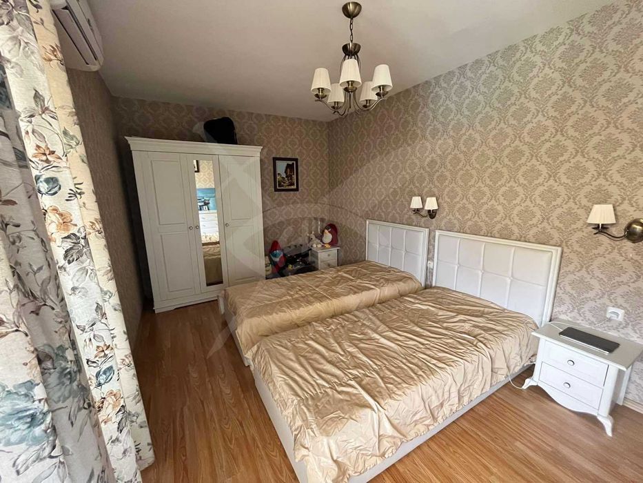 Продава се Тристаен апартамент в к.к. Слънчев бряг - 100 кв.м за 800 €/кв.м - Снимка #2