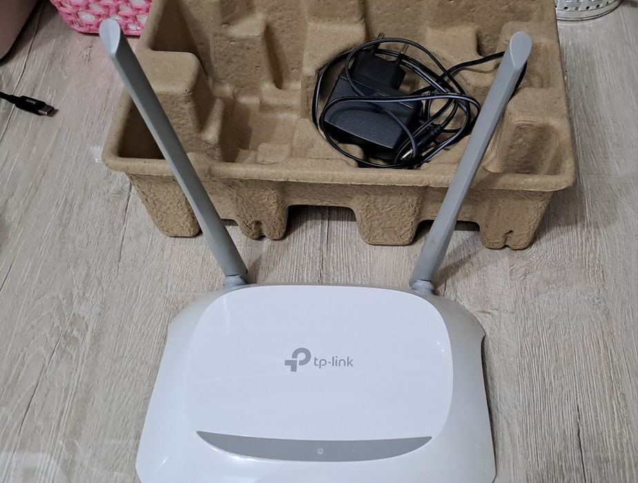 Продаётся Свой Wi-fi роутер TP-link