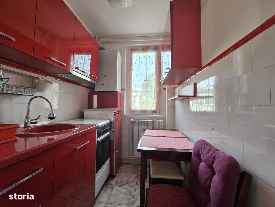 2 camere, Micro 19, zona Parma, etaj 1