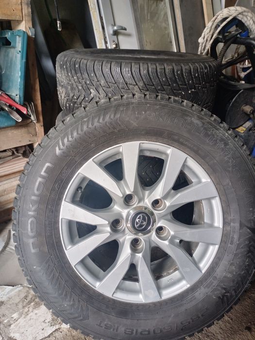 Продам шины с диском