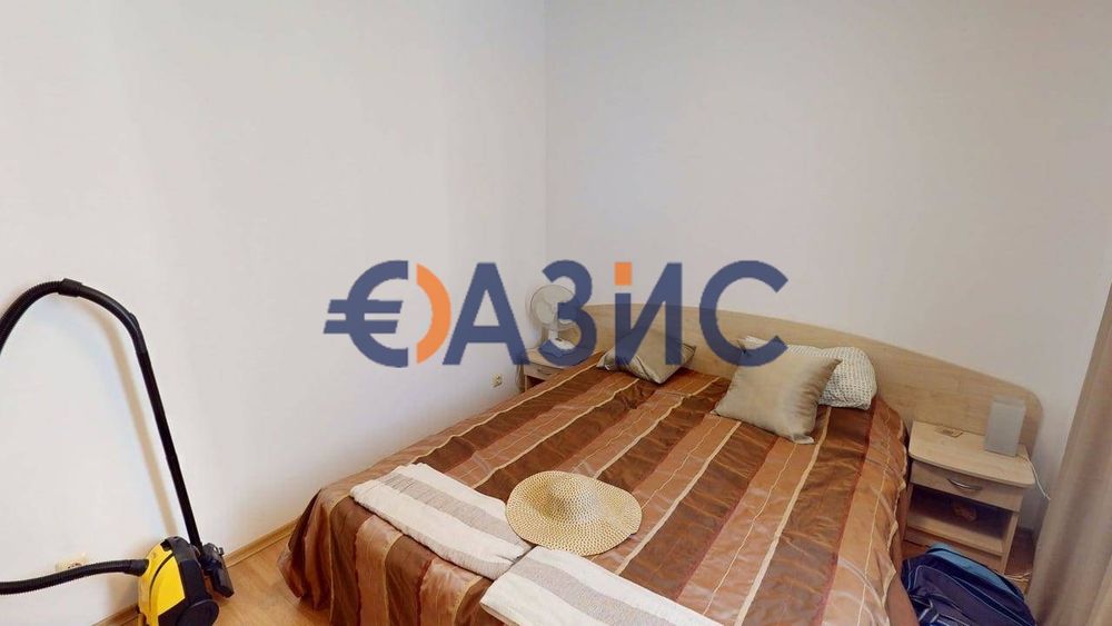 Продава се Тристаен апартамент в к.к. Слънчев бряг - 90 кв.м за 1167 €/кв.м - Снимка #4