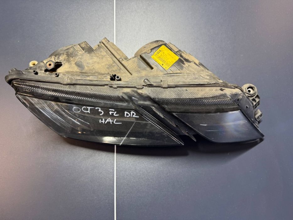 Far dreapta Skoda Octavia 3 FACELIFT HALOGEN 2017/2018/2019/2020