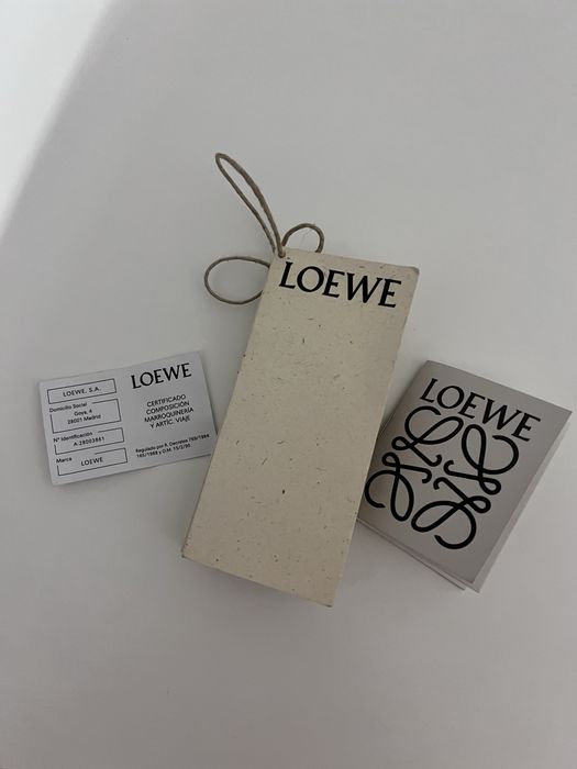 Сумка Loewe Raffia Anagram Basket