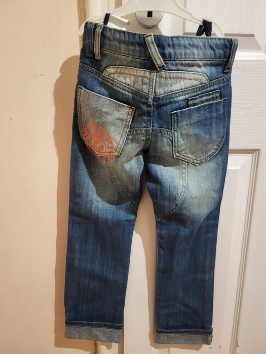 Детски дънки нови