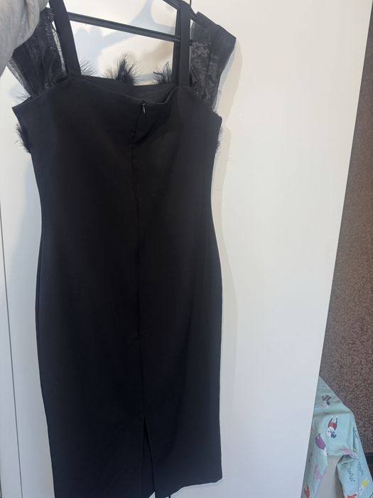 Красивое черное платье