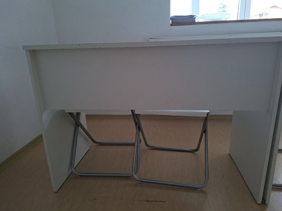 Bănci școlare și scaune