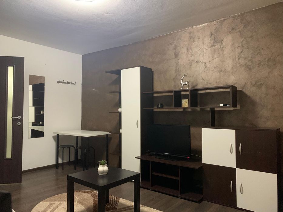 Garsoniera in Calea Buziasului