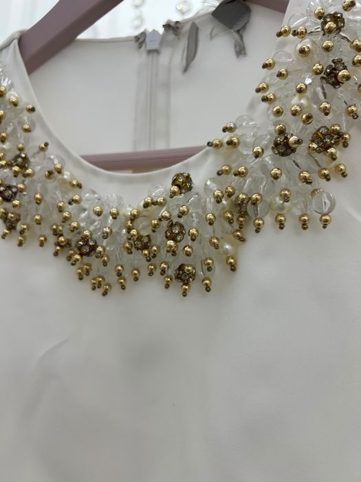 Vand rochie cu margele