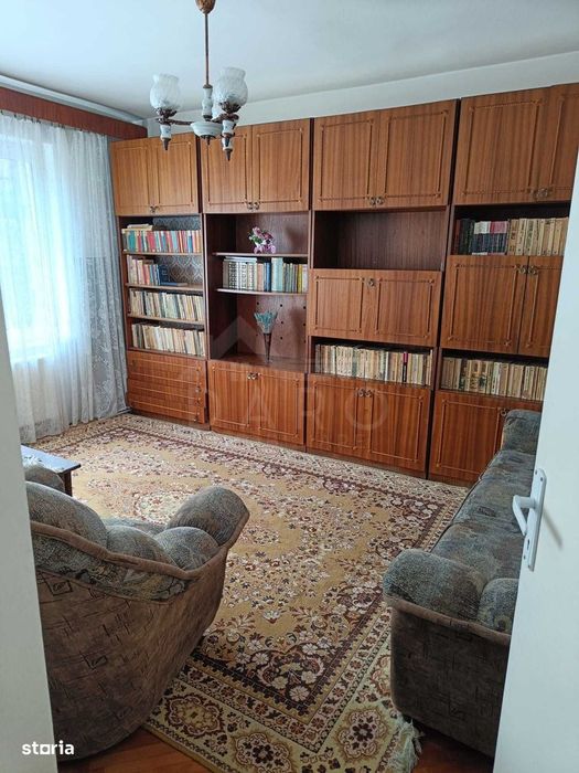 Inchiriem  apartament 3 camere,Tudor,zona Dacia
