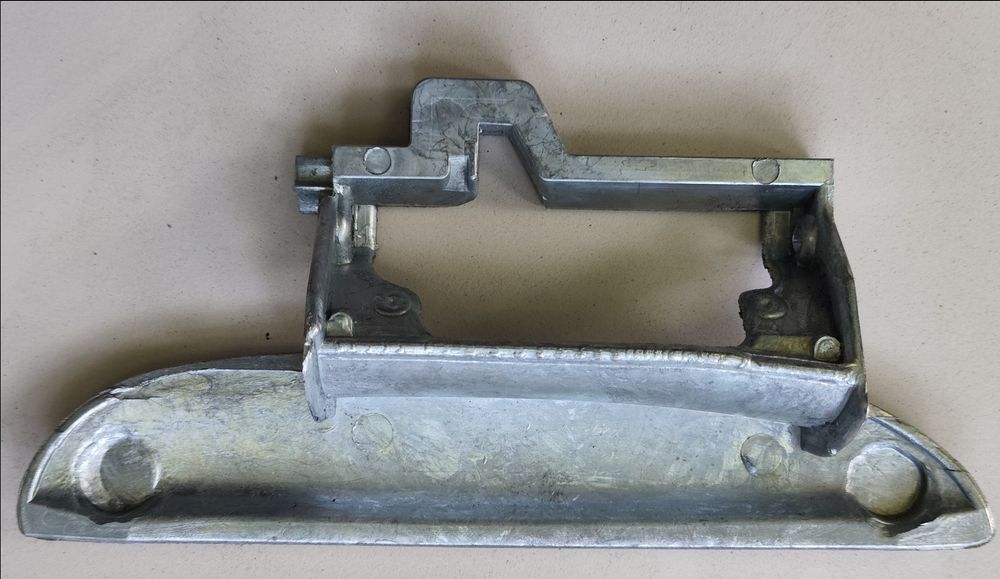 BMW E39, E38 ручка открывания двери