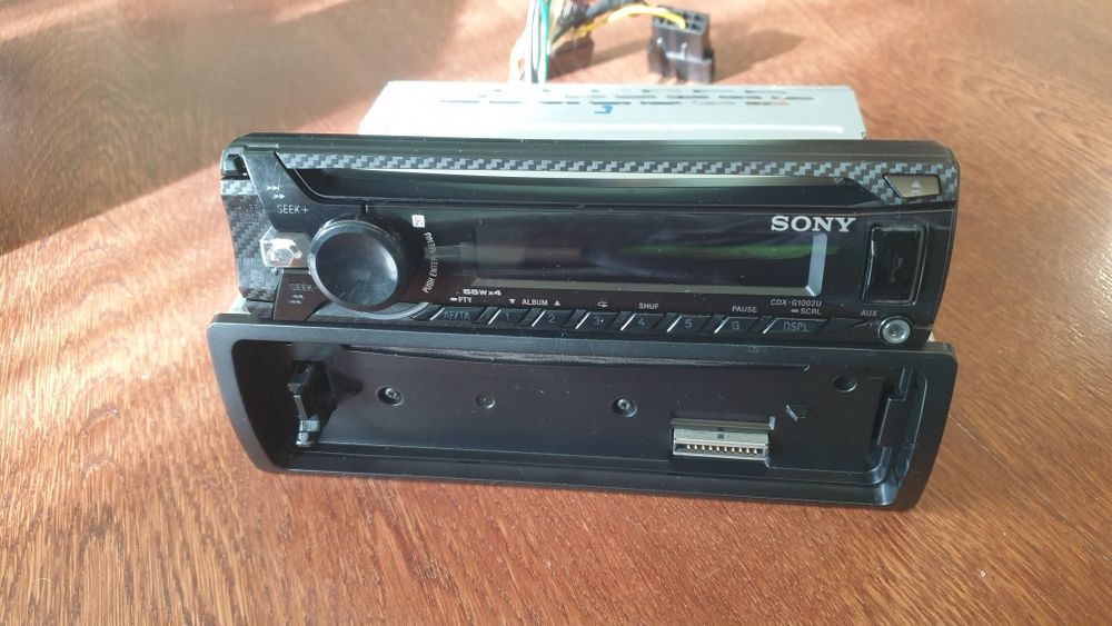 Авто радио плеър музика за кола Сони Sony CD MP-3 USB AUX