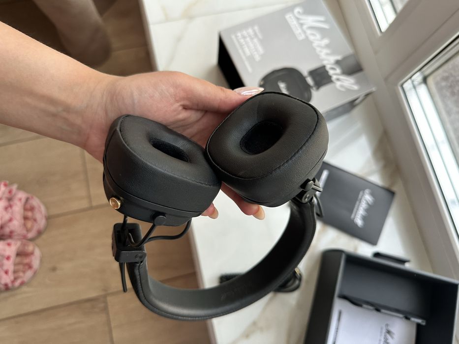 Продам наушники Marshall Major 4