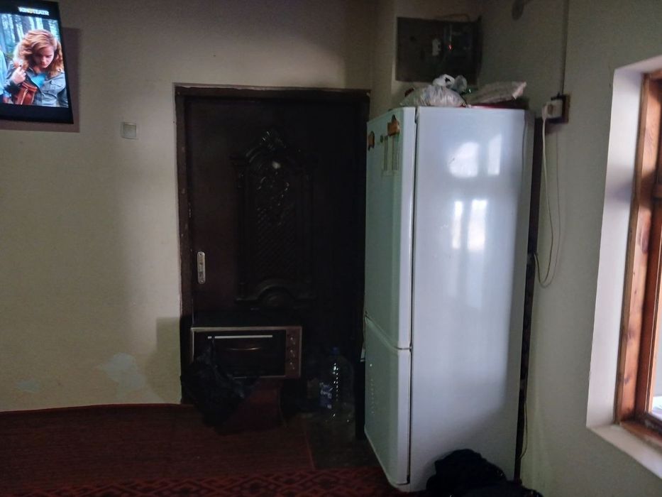 Keles massiv tarafda yer narxida uchaska sotiladi 25000 y.e