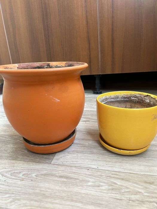 Продаю цветочные горшки
