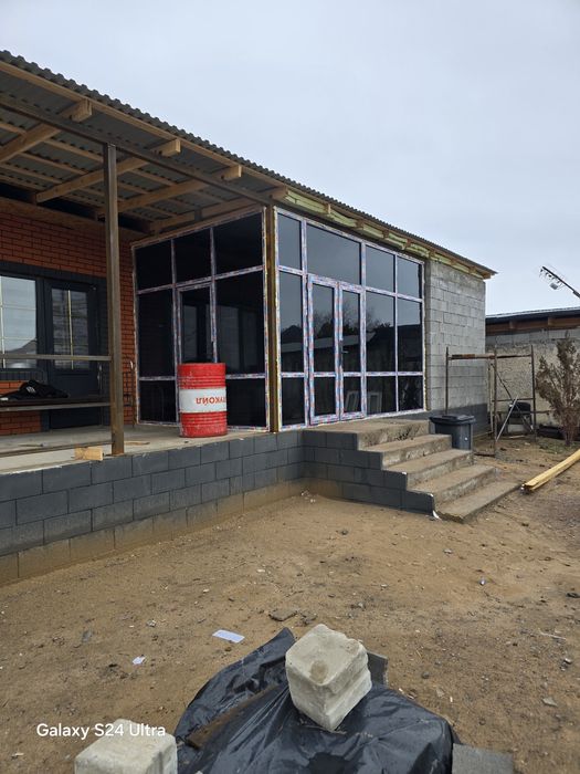 Пластиковые окна, двери, витражи.