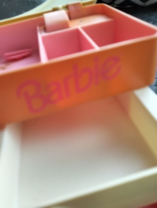 Set mobilier păpuși Barbie