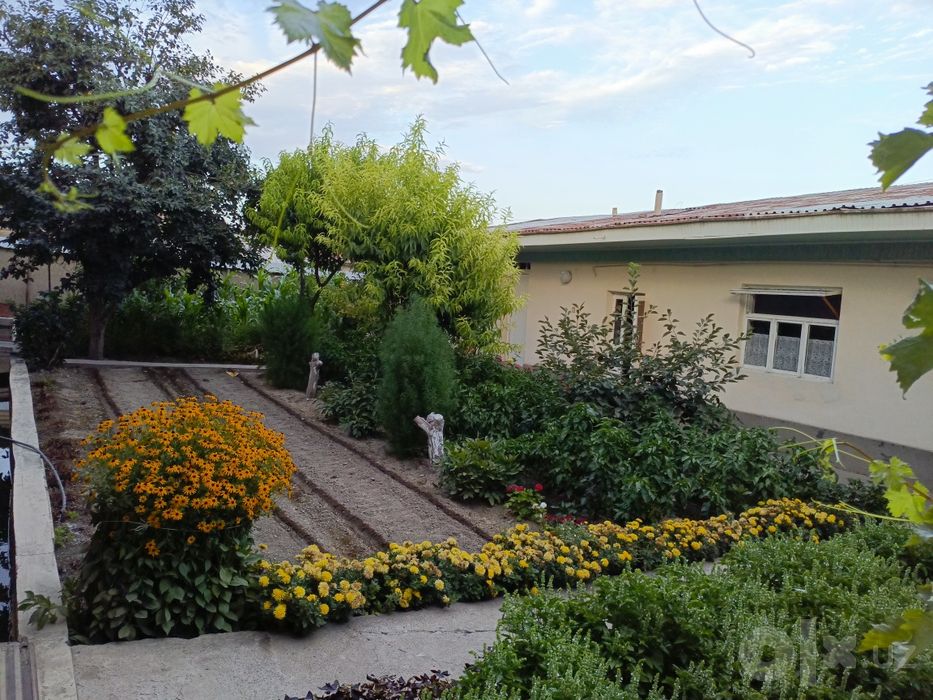 Продается дом в Кибрайе ближе к ресторану Сой Бойи 3-сотих 40000$