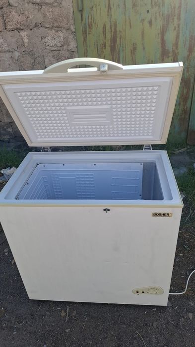 Продам морозильник