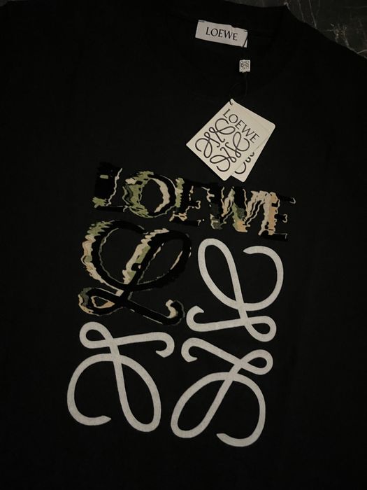 Тениски различни цветове