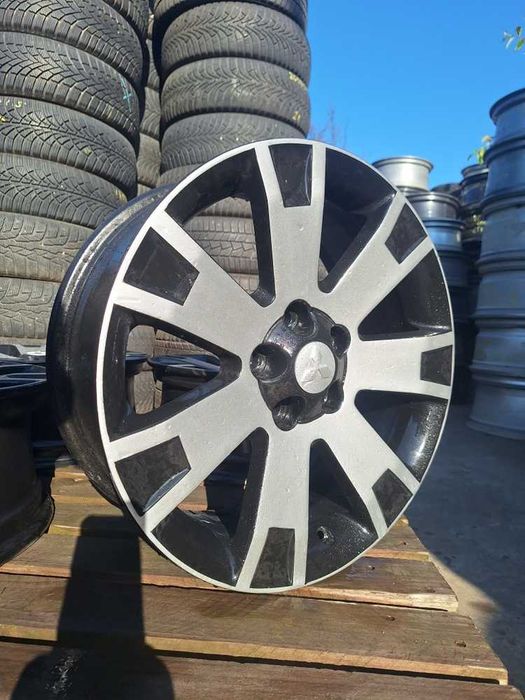 Jante Mitsubishi Outlander 7.0x18 et 38 5x114,3 Originale Bicolor