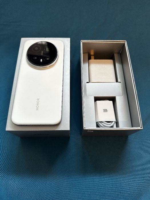 Honor Magic 8 Pro 16-512 + Earbuds