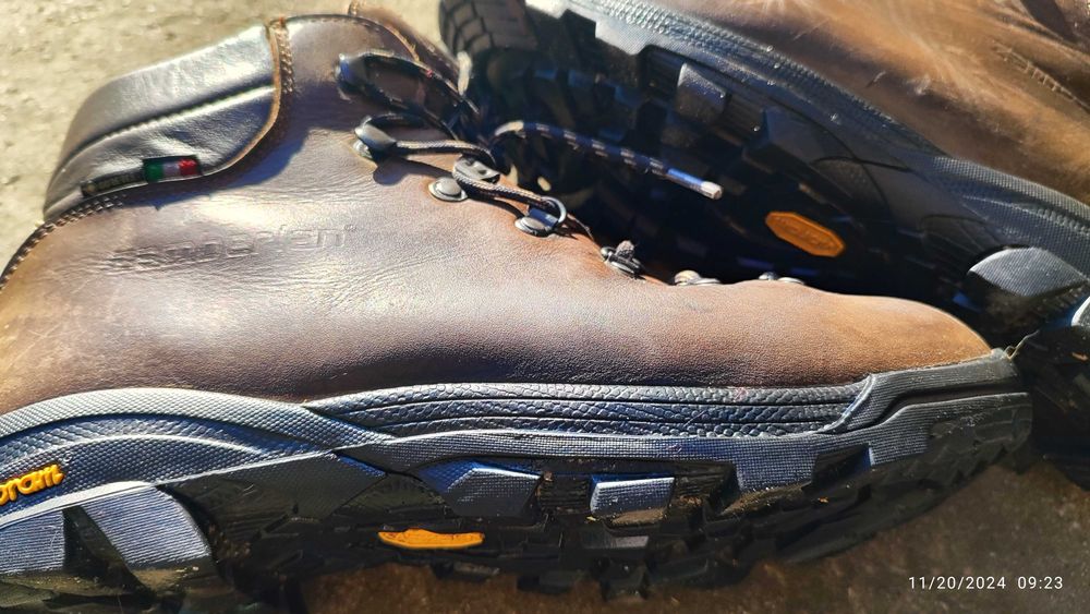 Туристически обувки