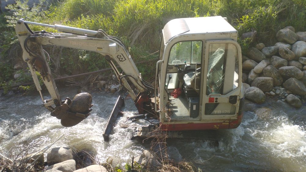 Услуги Мини-экскаватора
