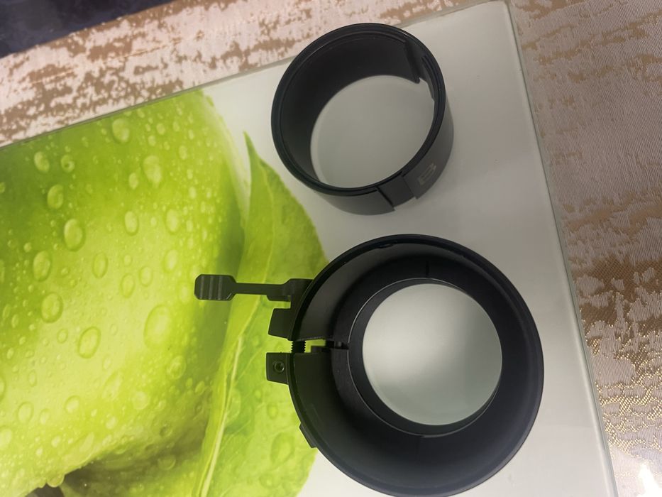 Adaptor infiray pentru obiective