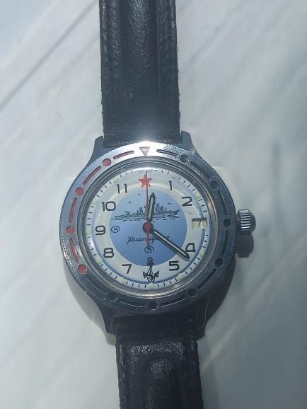 Продам часы ,,Командирские" .