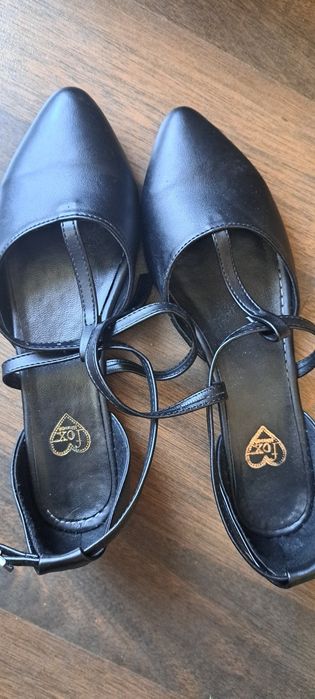 Дамски черни обувки 38/39