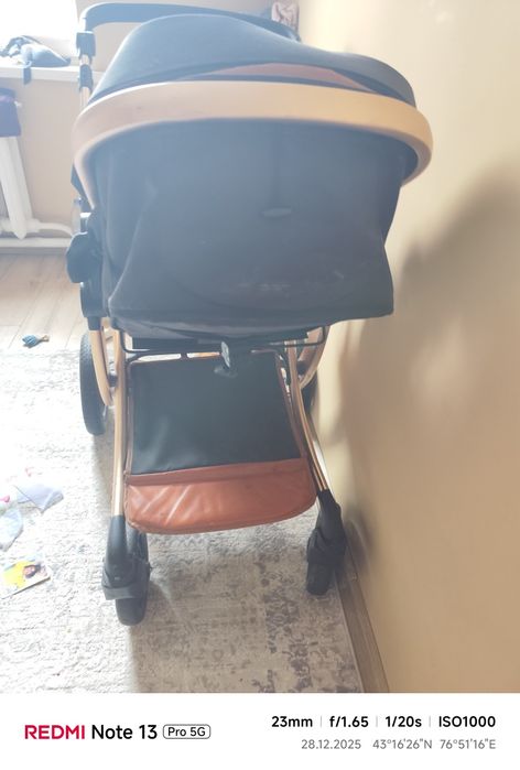 Коляска продам двигатель хороший