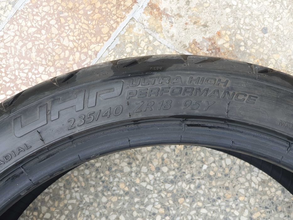 4 броя летни KORMORAN Ultra High Performance 235/40 R18 95Y.