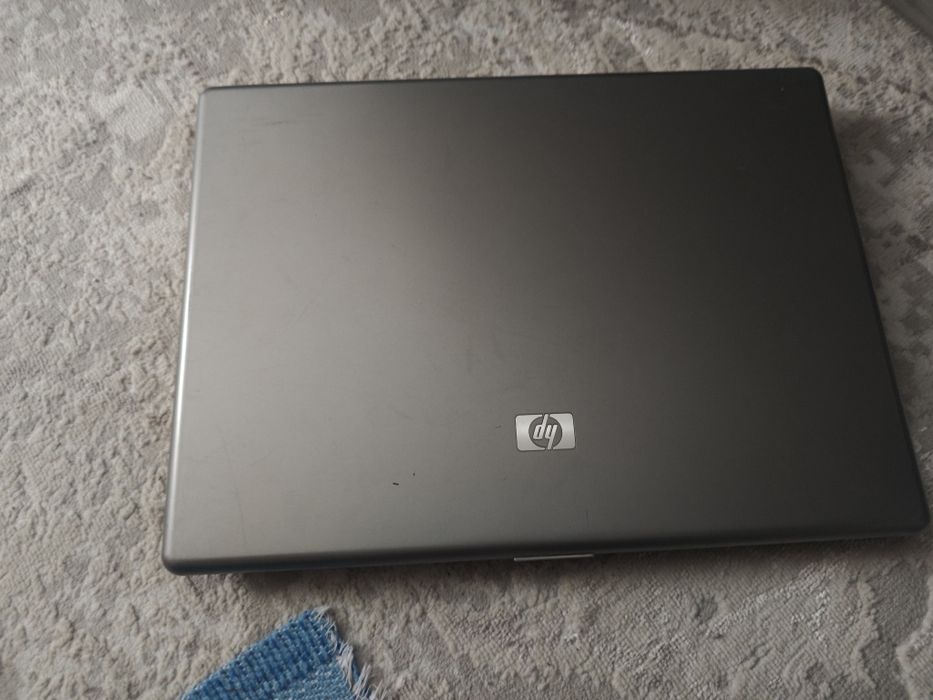 Продаю старый ноут HP
