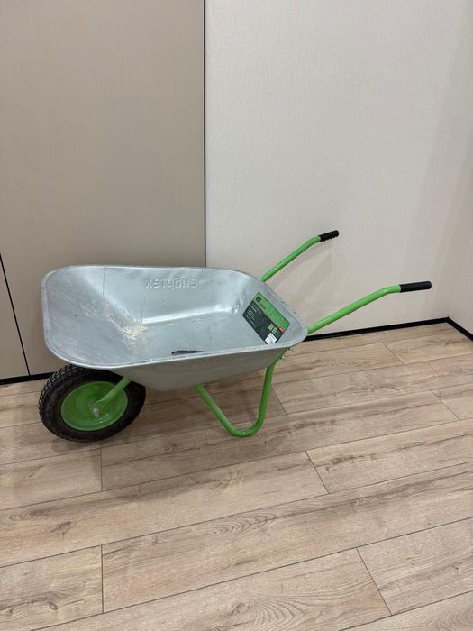 Продам тачку строительную. Практически новая.