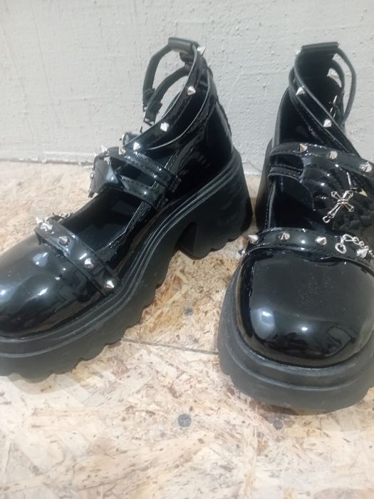 Продам туфли, лоферы.