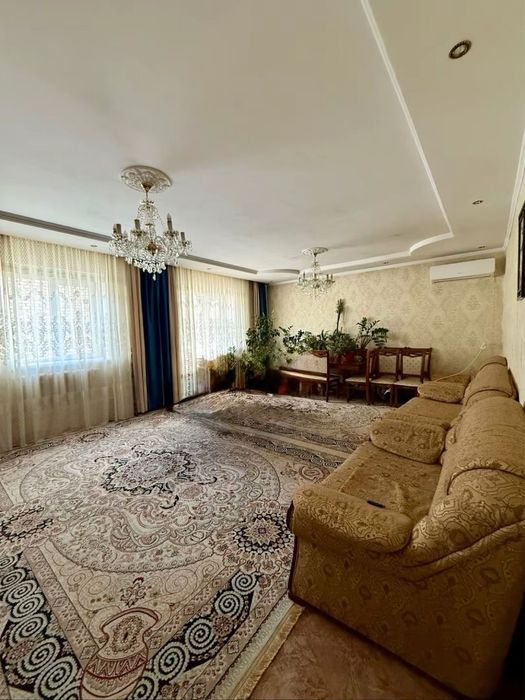 Продам дом в центе Каскелена