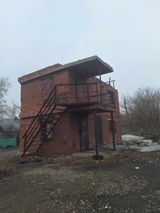 Продам сдание и участок