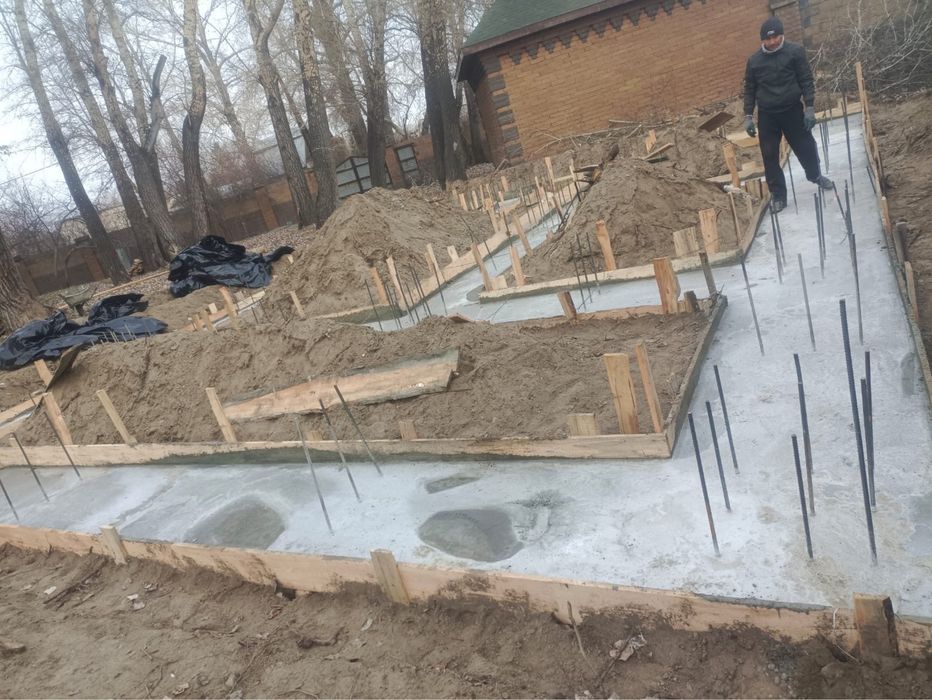 Стяжка,фундамент,кафель