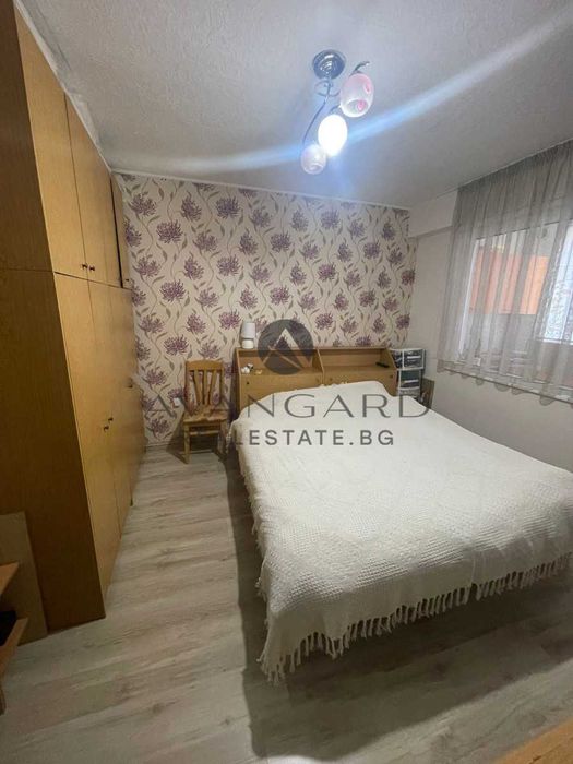 Продава се Тристаен апартамент в Пловдив, Кючук Париж - 86 кв.м за 877 €/кв.м - Снимка #3