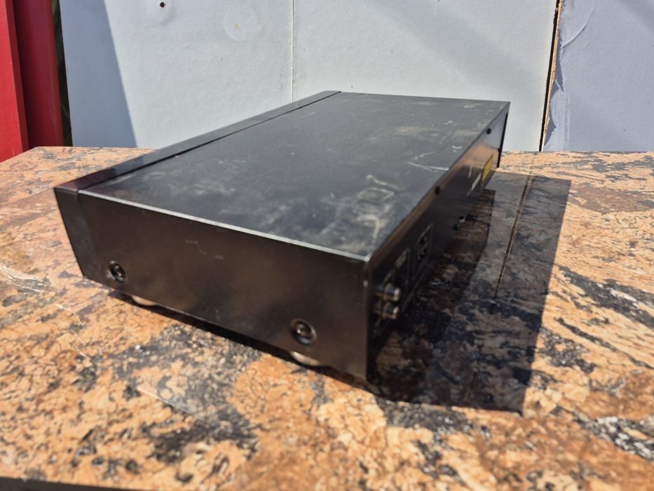Vând compact disc pleyer marca JVC model XL-V120 made in  Singapore 

- DVD- RAM