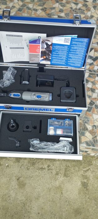 Dremel unealtă multifuncțională cu 2 acumulatori Li -ion 12v de 2Ah