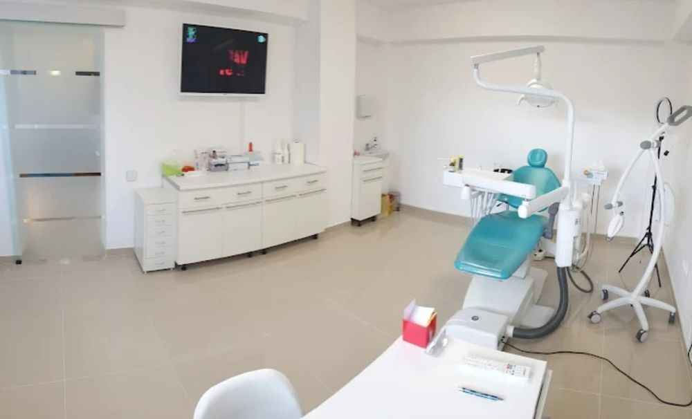 PF, inchiriez spatiu comercial sau birouri