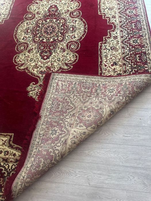 Б/у кілемдер сатамын