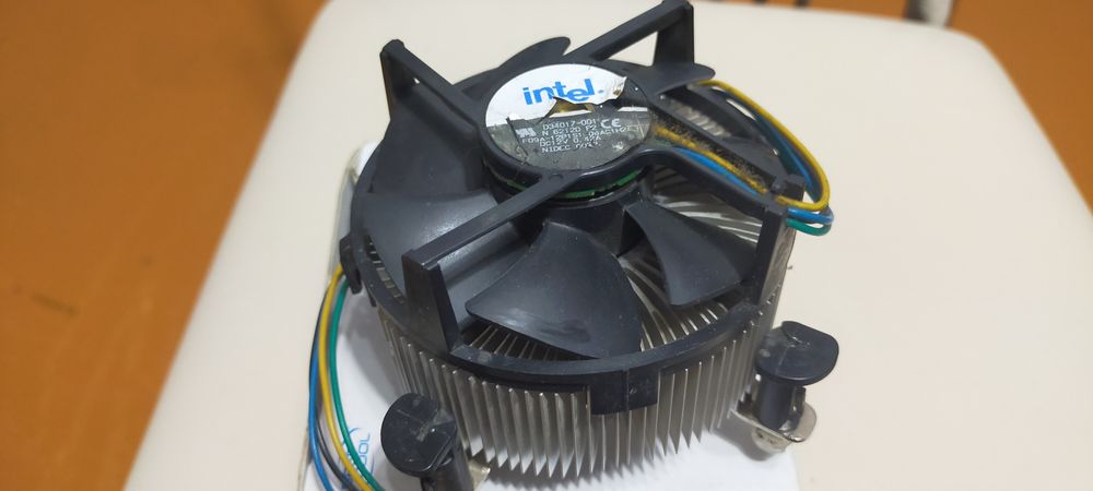 Продам кулер для процессора АLTA 9