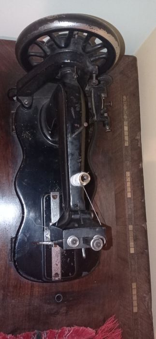 Mașina de cusut Singer functionala