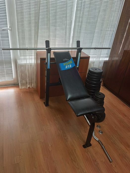 Продавам лежанка с лостове и тежести и пудовка