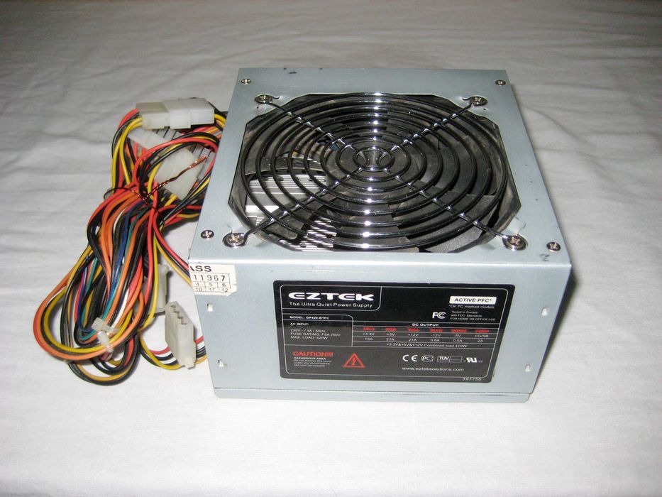 Блок питания EZTEK 420W идеальном рабочим состоянии!