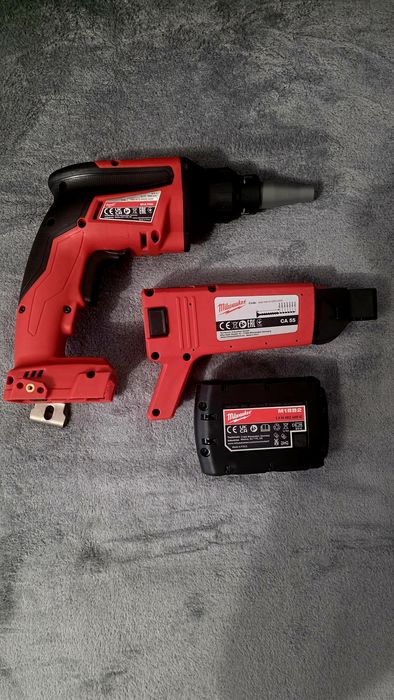 Vând autofiletanta rigips Milwaukee M18 FSG NOUA!